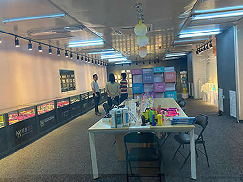 ������Ʒ�ϰ�����Լ̸�����ƿ�������ɷɻ���ODM���ӹ�����