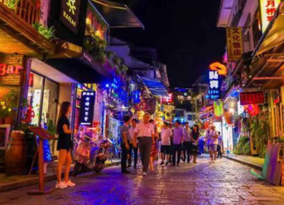 �����ȳ�����Ʒ���꣺Ʒ�ʻ�Դ + ȫ�̷��֣���ҵ��ʡ��