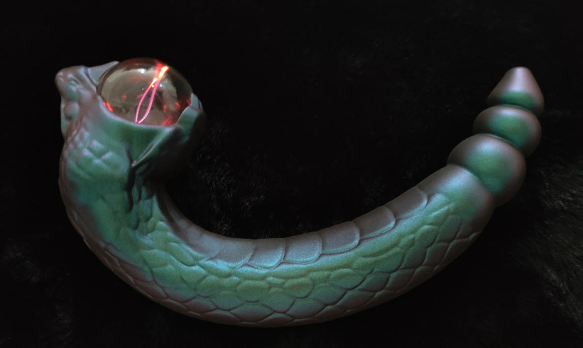 这款暗黑又神秘的玩具是否击中你的XP? 这款暗黑又神秘的玩具是否击中你的XP?